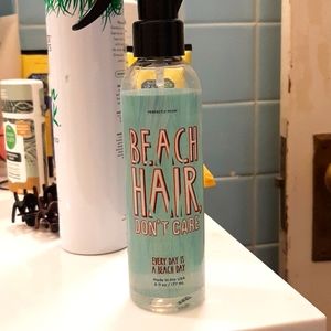 Beach hair don't care
